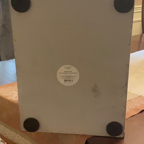 Awesome paint washed storage box. As new, mint condition and great look! - Picture 7 of 7